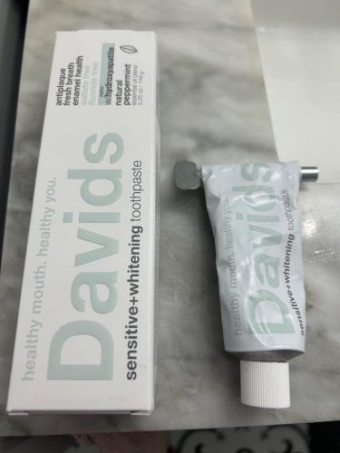 Davids Nano Hydroxyapatite Toothpaste – Sensitive + Whitening, Fluoride Free, Peppermint, 4 oz photo review